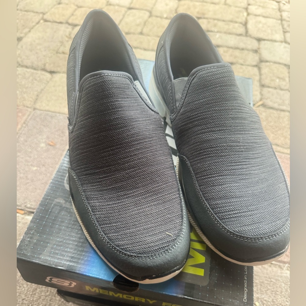Sketchers Equalizer 3.0 Foxfort shoes
